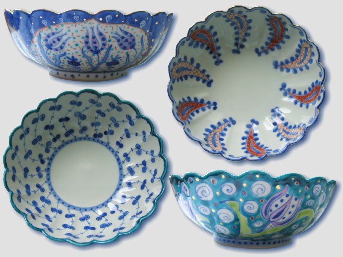 Bols céramique motifs bleus fleurs et cachemire - Blue flowers and chachemire patterned ceramic bowls